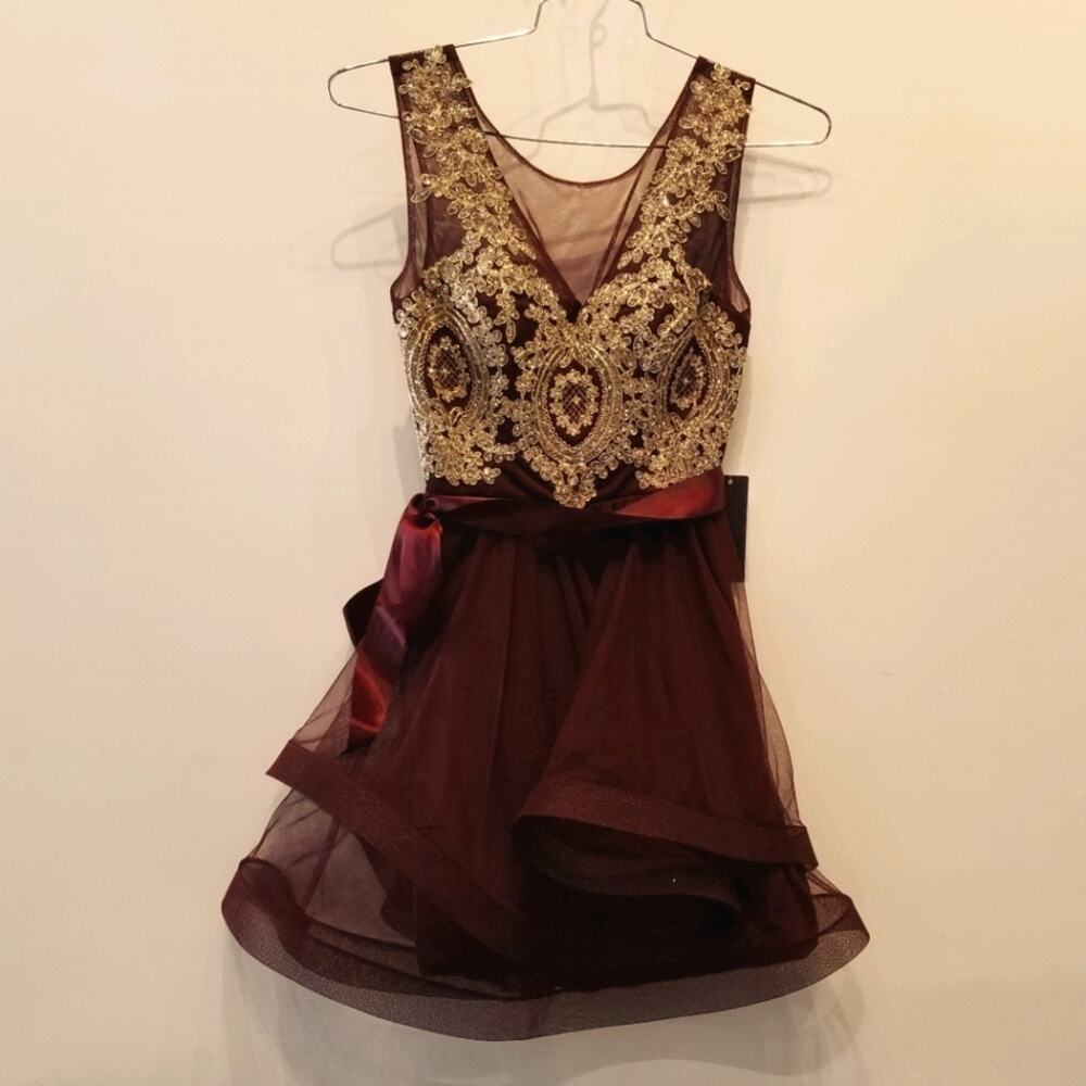 Jodi‎ Kristopher NEW Mini Formal Dress Sleeveless Round Neck Women's Size 3
